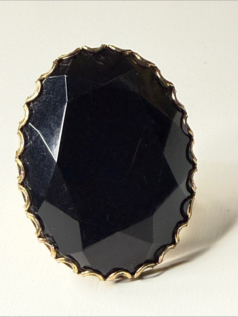 Vintage costume Black Faceted lucite  Oval Cocktail Ring ornate adjustable band